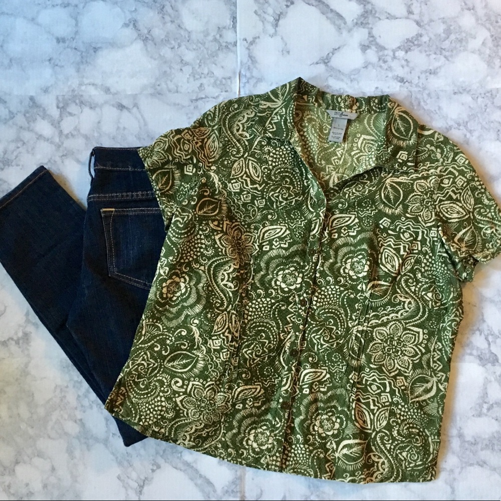 SALE!!! Pretty olive button up